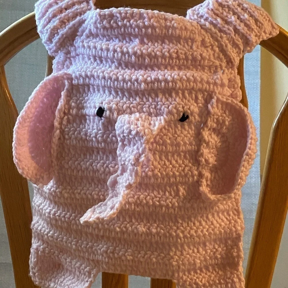 🐹Eliot the Elephant Baby Bib🐹